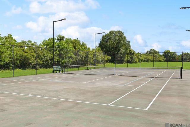 12119 Lake Estates Ave, Baton Rouge, LA 70810