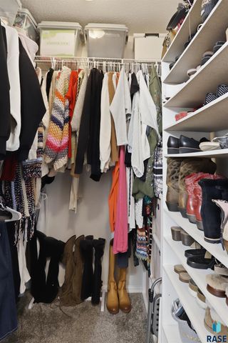 4400 S Key Ave Avenue, Sioux Falls, SD 57106