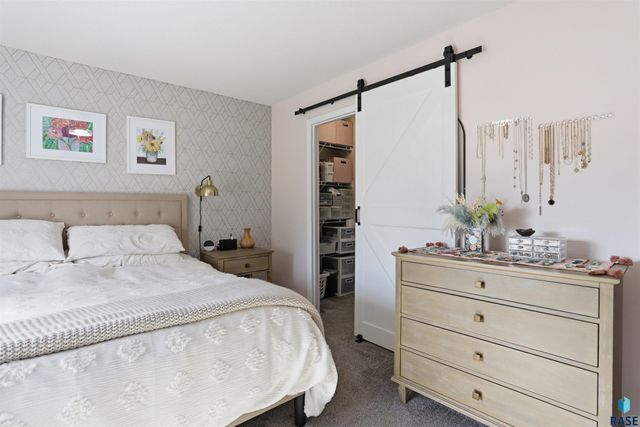 4400 S Key Ave Avenue, Sioux Falls, SD 57106