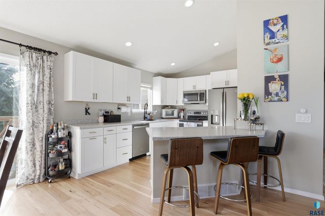 4400 S Key Ave Avenue, Sioux Falls, SD 57106