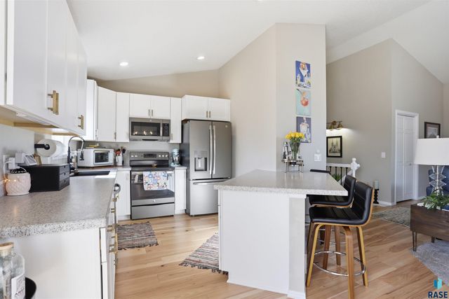 4400 S Key Ave Avenue, Sioux Falls, SD 57106