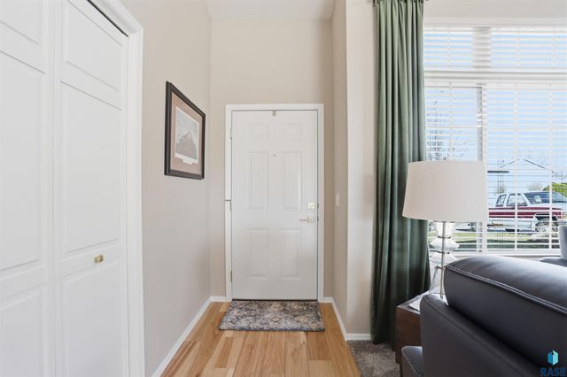 4400 S Key Ave Avenue, Sioux Falls, SD 57106