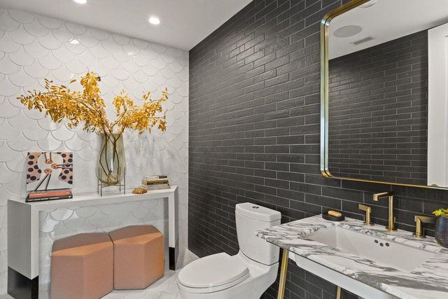 222 West Ave 2301, Austin, TX 78701