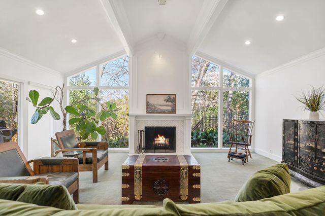 7702 Woodway Drive, Houston, TX 77063