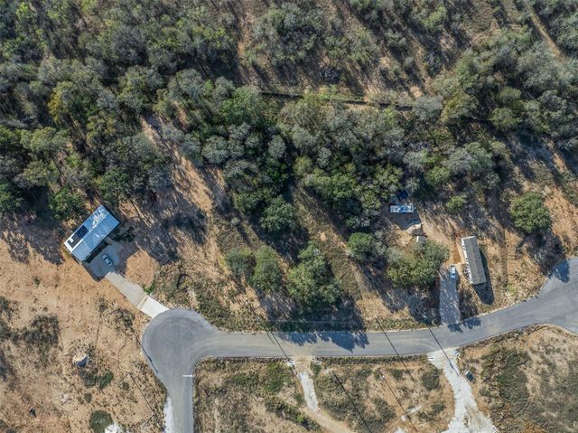 123 Grace LN, Dale, TX 78616