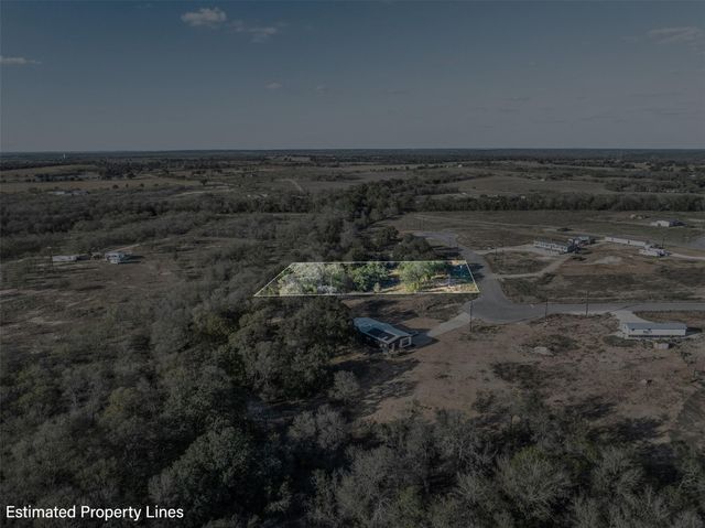 123 Grace LN, Dale, TX 78616