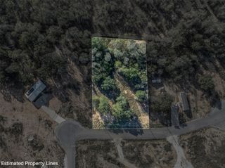 123 Grace LN, Dale, TX 78616