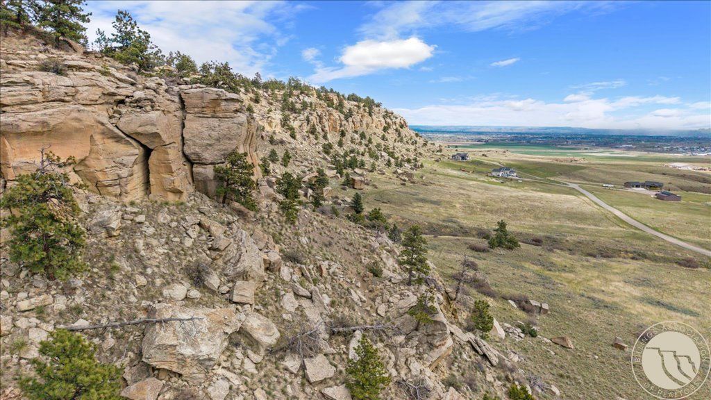 8925 Picnic Rock Trail, Billings, MT 59106 photo 3