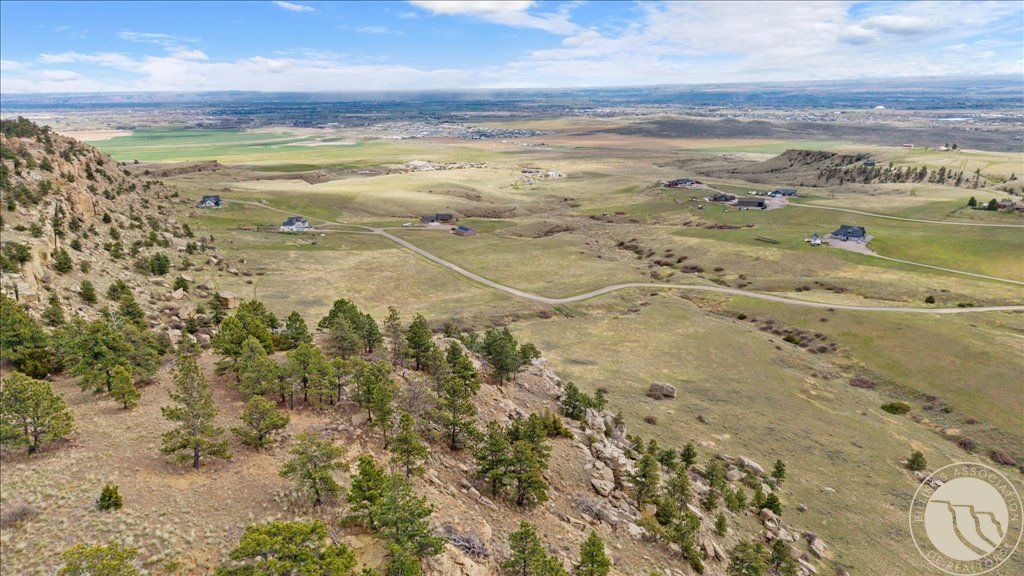 8925 Picnic Rock Trail, Billings, MT 59106 photo 5