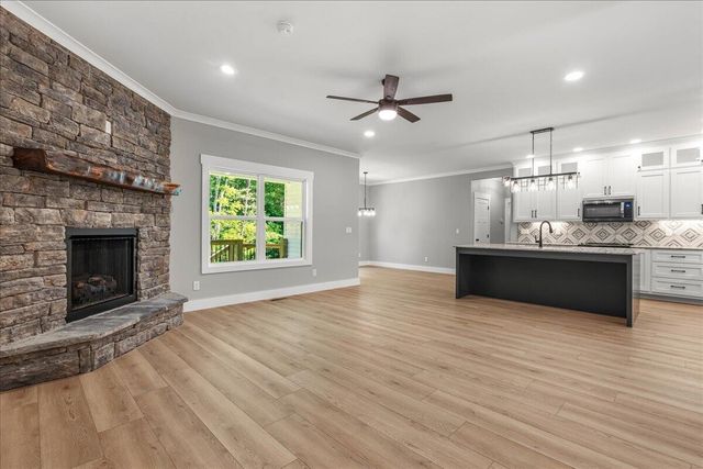 305 Shadows Lawn Drive, Athens, TN 37303