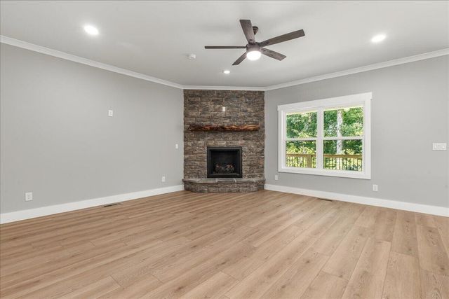 305 Shadows Lawn Drive, Athens, TN 37303