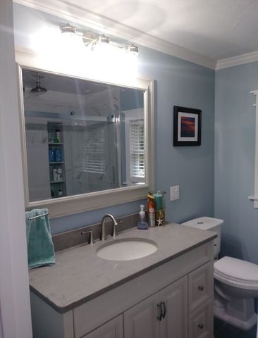 390 Read St, Seekonk, MA 02771
