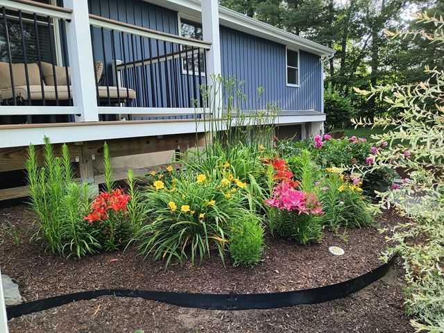 390 Read St, Seekonk, MA 02771