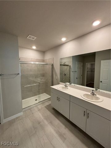 20461 Camino Torcido LOOP, North Fort Myers, FL 33917