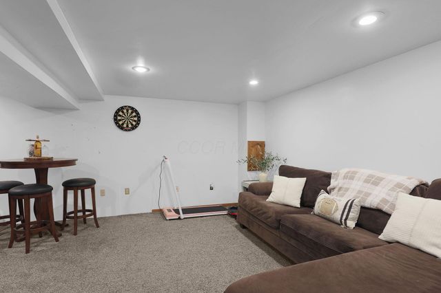 3278 Reed Point Drive, Hilliard, OH 43026