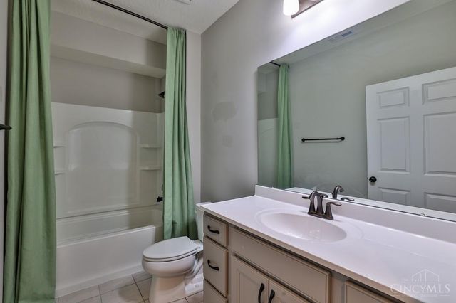 5009 South Castle Court, Liberty Twp, OH 45011