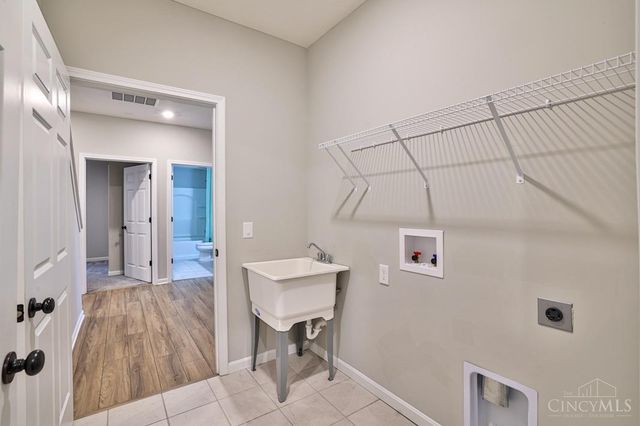 5009 South Castle Court, Liberty Twp, OH 45011