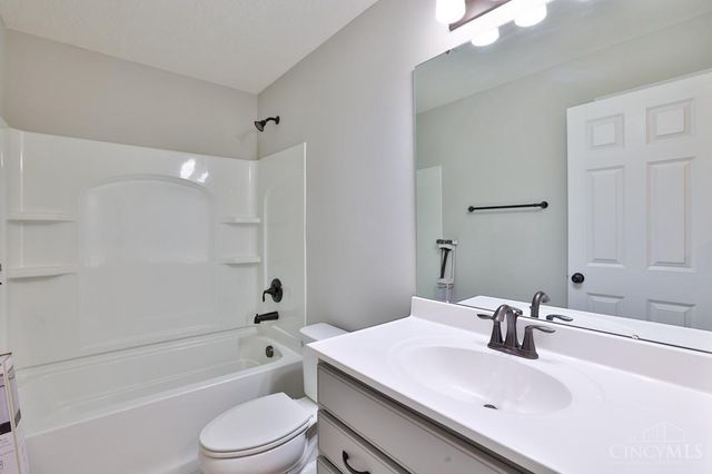 5009 South Castle Court, Liberty Twp, OH 45011