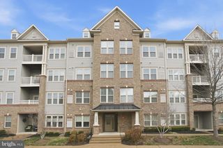 6490 CALVERTON DR #304, Frederick, MD 21703