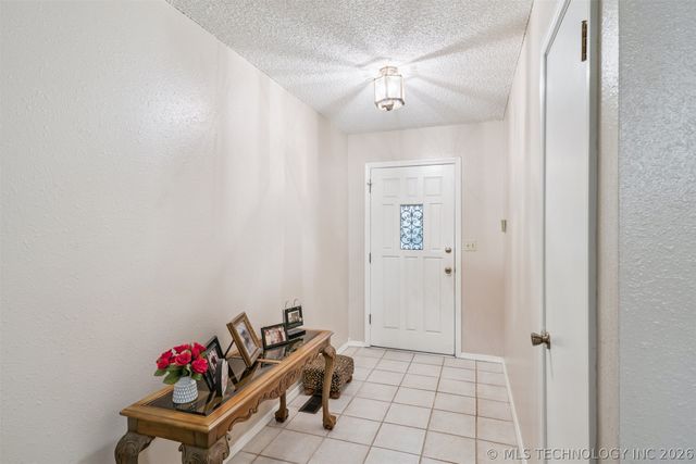 1210 E 10th Street, Sand Springs, OK 74063