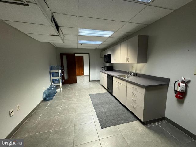 1 E MARKET ST #103, York, PA 17401