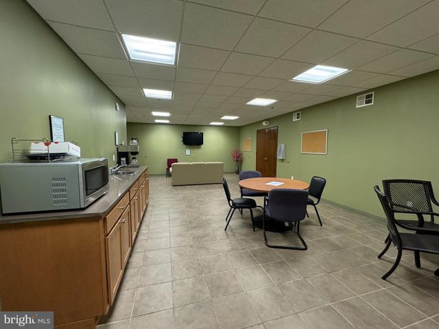 1 E MARKET ST #103, York, PA 17401