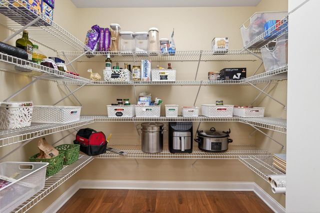 11804 Waterford Road, Eden Prairie, MN 55347