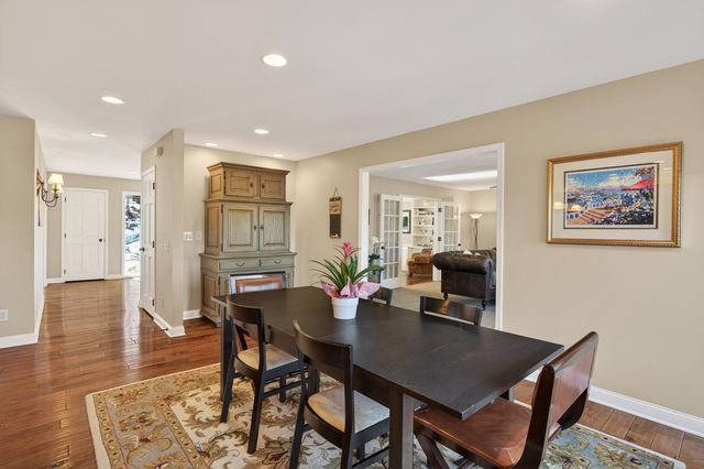 11804 Waterford Road, Eden Prairie, MN 55347