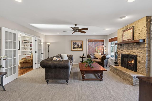 11804 Waterford Road, Eden Prairie, MN 55347