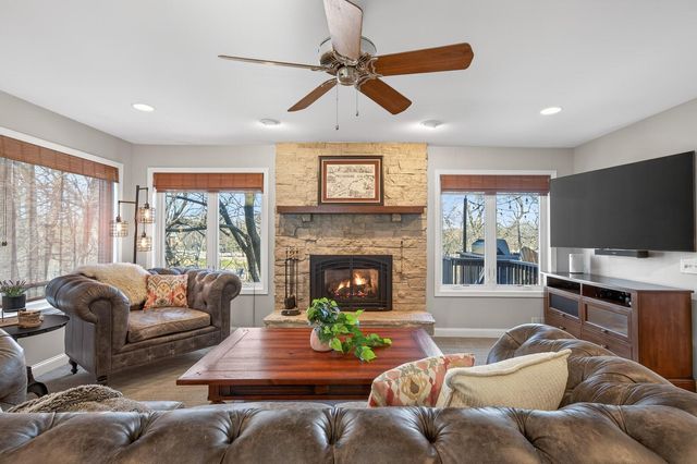 11804 Waterford Road, Eden Prairie, MN 55347