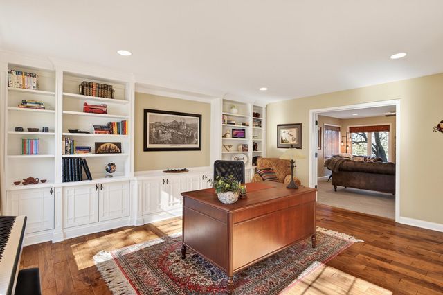 11804 Waterford Road, Eden Prairie, MN 55347