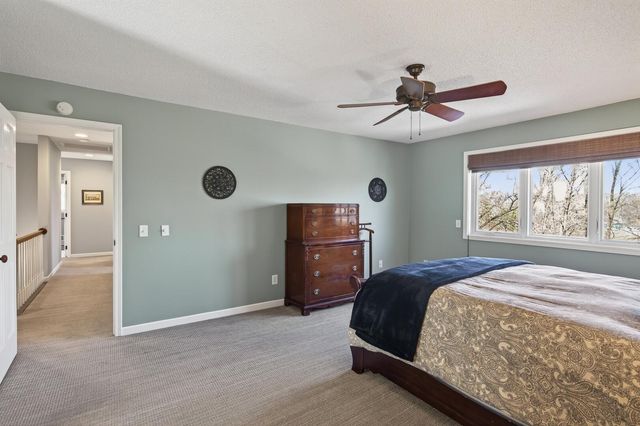 11804 Waterford Road, Eden Prairie, MN 55347