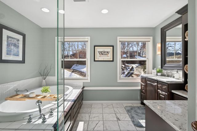 11804 Waterford Road, Eden Prairie, MN 55347