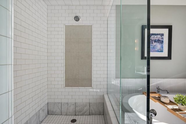 11804 Waterford Road, Eden Prairie, MN 55347