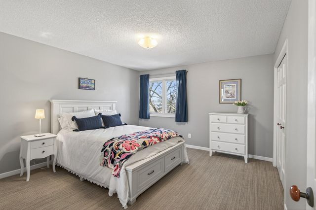 11804 Waterford Road, Eden Prairie, MN 55347