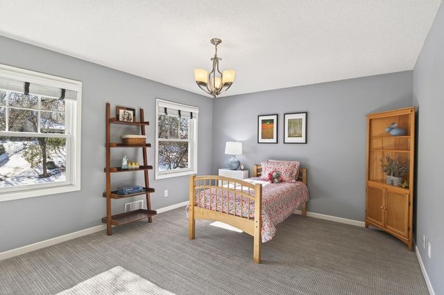 11804 Waterford Road, Eden Prairie, MN 55347