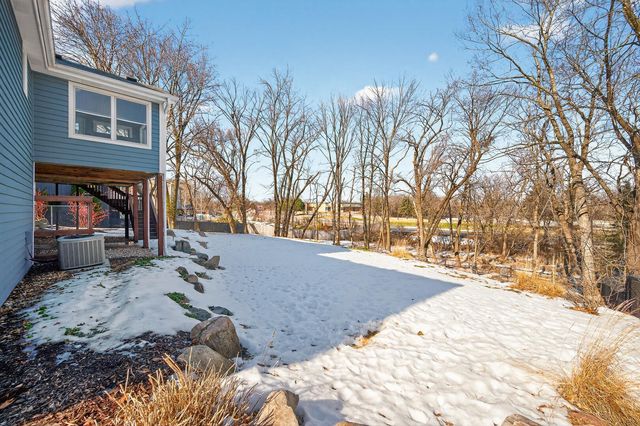 11804 Waterford Road, Eden Prairie, MN 55347