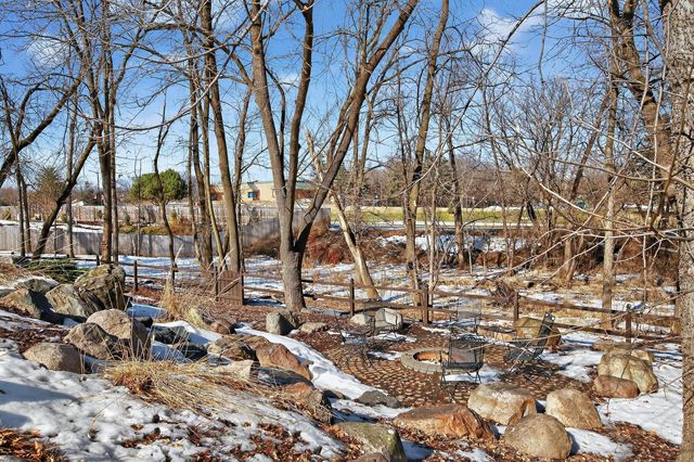 11804 Waterford Road, Eden Prairie, MN 55347