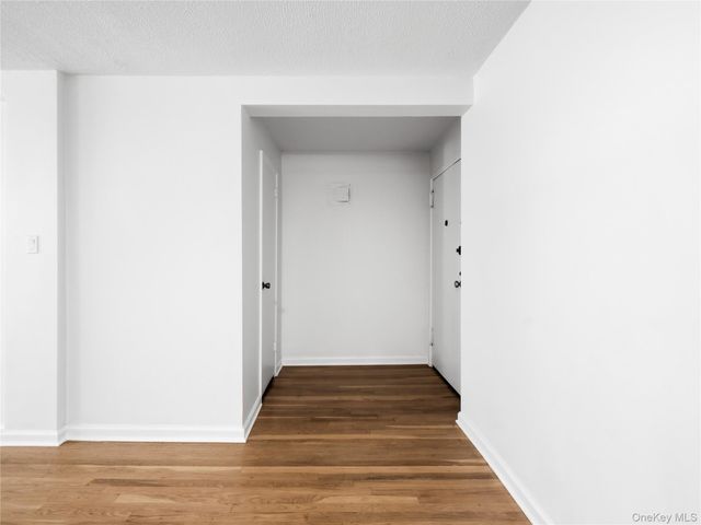 1850 211th Street 1J, Bayside, NY 11360