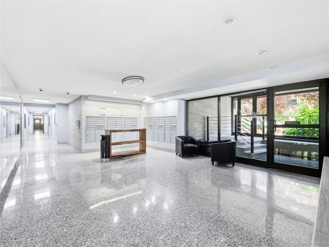 1850 211th Street 1J, Bayside, NY 11360