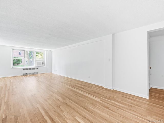 1850 211th Street 1J, Bayside, NY 11360