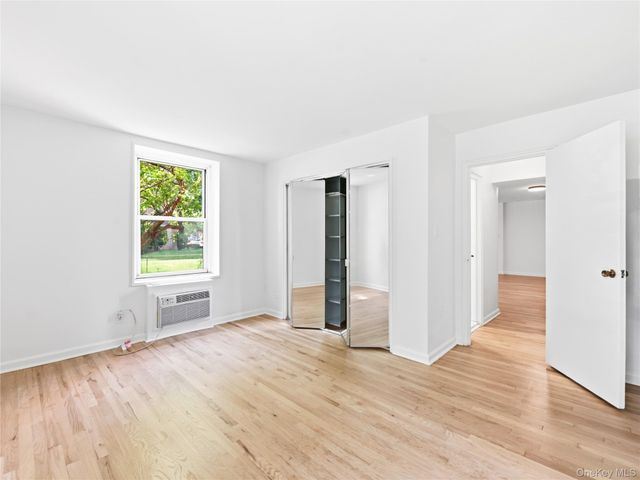 1850 211th Street 1J, Bayside, NY 11360