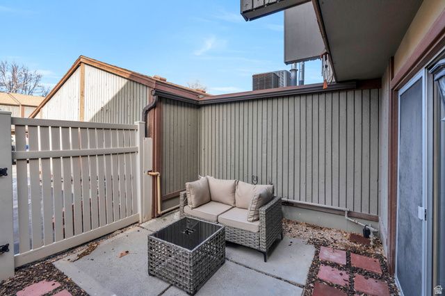 5423 S TONALEA DR, Murray, UT 84107