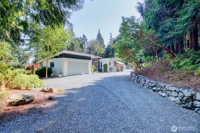 27 Can Ku Road, Camano Island, WA 98282