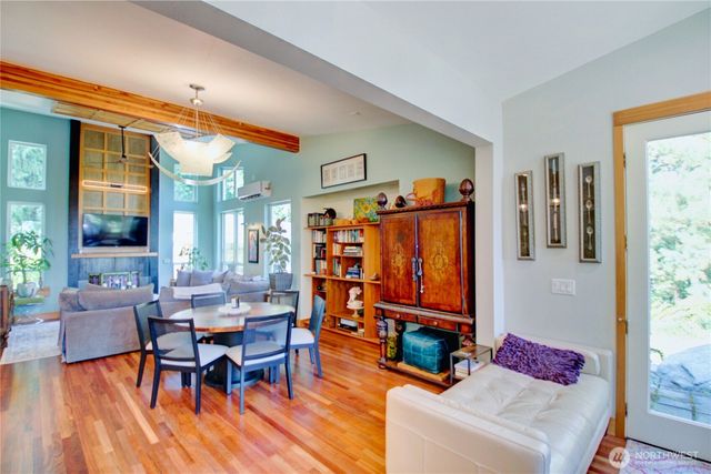 27 Can Ku Road, Camano Island, WA 98282