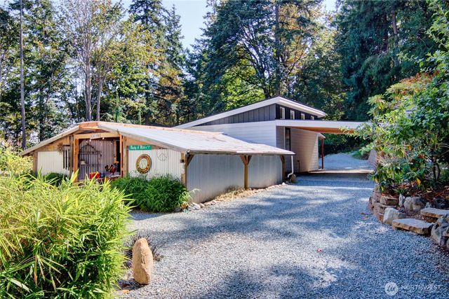 27 Can Ku Road, Camano Island, WA 98282