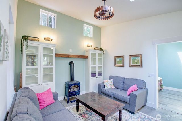 27 Can Ku Road, Camano Island, WA 98282
