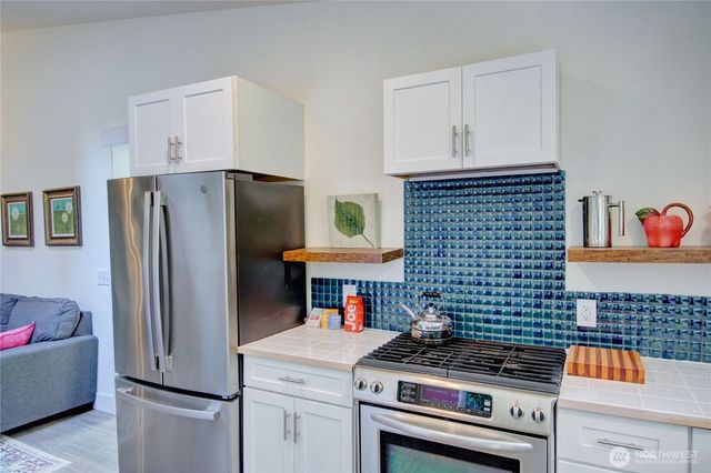 27 Can Ku Road, Camano Island, WA 98282