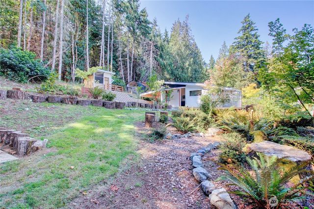 27 Can Ku Road, Camano Island, WA 98282
