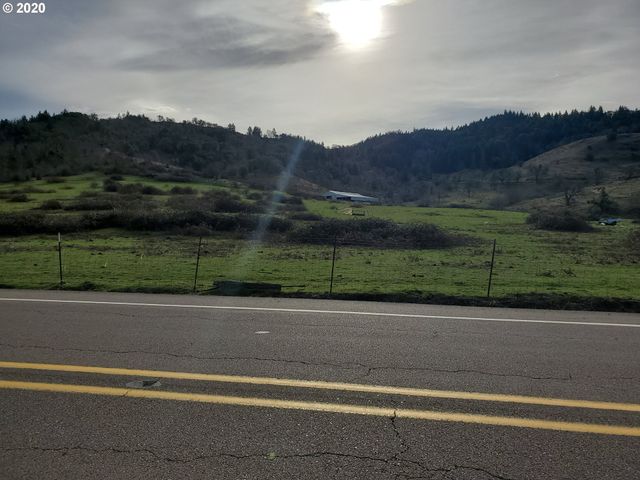 161 Vintage Ln, Myrtle Creek, OR 97457